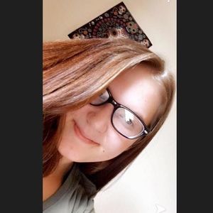 Meet your Posher, Hailey